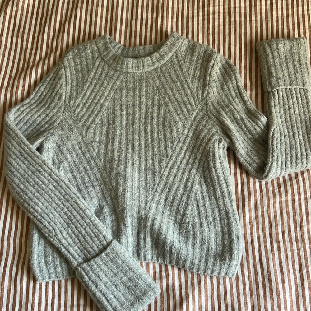 H&M sweater